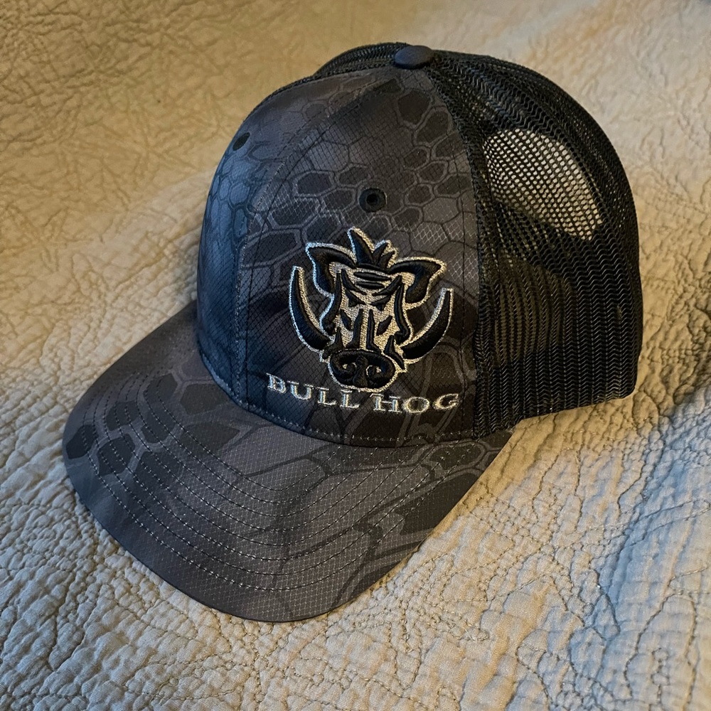 Bull hog - hat